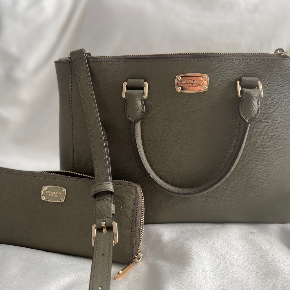 Olive Green Michael Kors Purse and Wallet